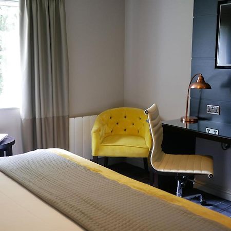 The Bulls Head Hotel Hale  Εξωτερικό φωτογραφία